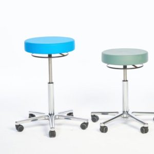 124361-greiner-hocker-ringausloeser-gruppe.jpg Greiner Arbeitshocker mit Ringauslösung Sitzhöhe: 54 - 73 cm, compact Polster | white